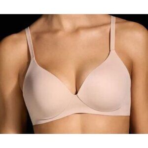 EBY Seamless 3D Precision Bra Women Size SDD NWT Metal Free Wireless Adjustable